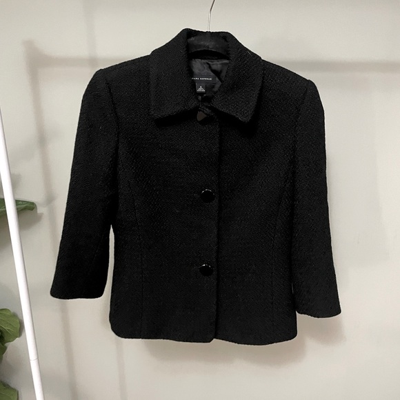 Banana Republic Jackets & Blazers - Banana Republic Black Tweed 3/4 Sleeve Short Blazer Coat Size 6